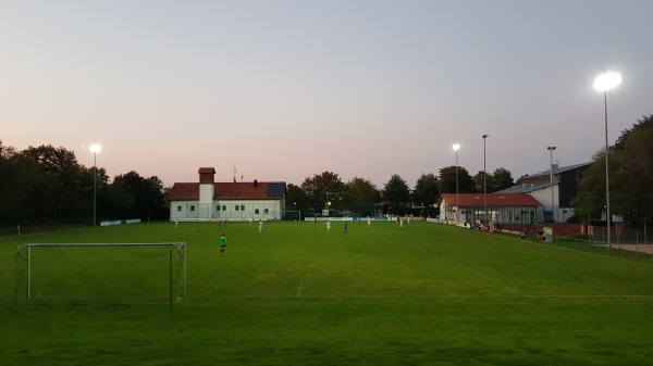 Sportplatz Adelshofen - Adelshofen/Oberbayern