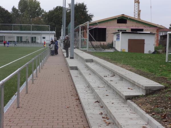 Gerhard-Oswald-Stadion Nebenplatz - Gimbsheim
