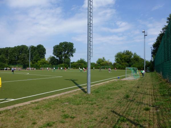 Stadion Wartenberg Nebenplatz - Berlin-Wartenberg