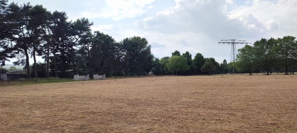Sportanlage Waldstraße - Steinplatz - Eisenhüttenstadt