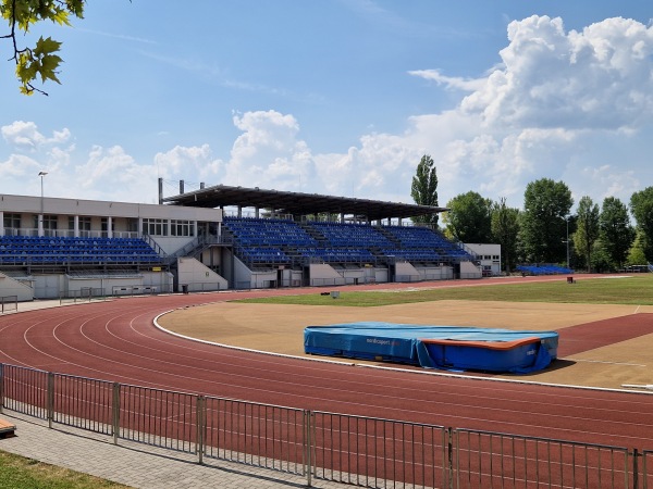 Bregyóközi szabadidő központ - Székesfehérvár