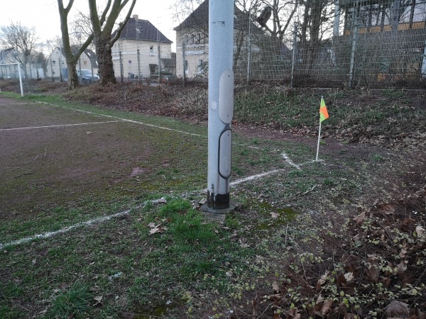 Bezirkssportanlage Düsseldorfer Straße Platz 3 - Duisburg-Wanheimerort