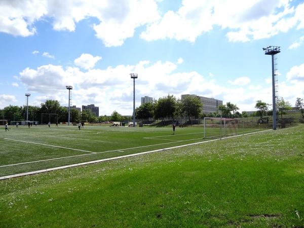 Stadion im Bildungszentrum Nebenplatz 2 - Halle/Saale-Neustadt