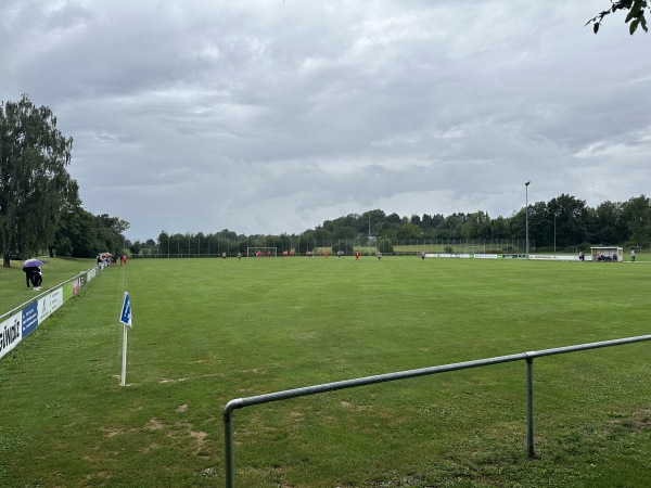 Sportanlage an der Bahnlinie - Ulm/Donau-Einsingen