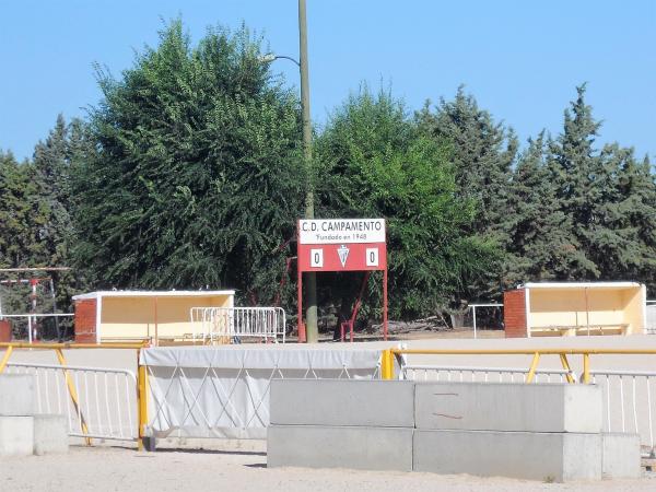Campo de Fútbol Campamento - Madrid, MD