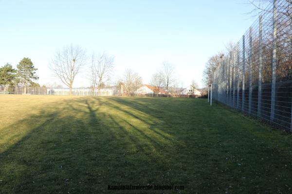 Sportplatz an der Gemeindehalle - Schwaikheim