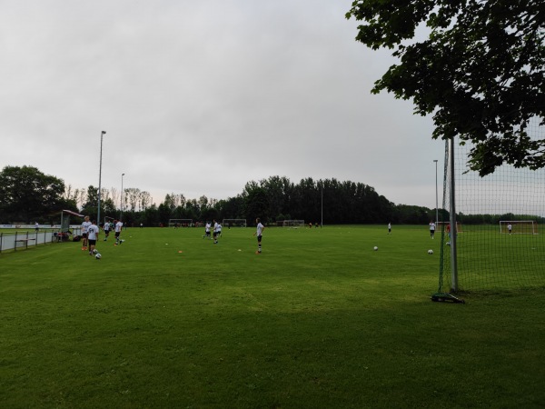 Sportanlage am Schloß Platz 2 - Igling