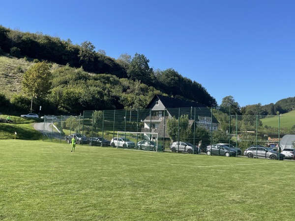 Sportplatz Niederhenneborn - Schmallenberg-Niederhenneborn