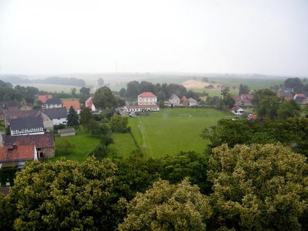 Blick vom Schloss auf den Platz
