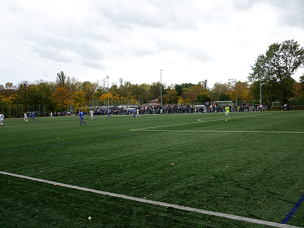 Bezirkssportanlage Mombach Platz 2 - Mainz-Mombach