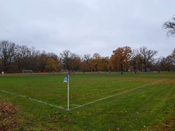 Sportanlage Am Luisium Platz 2 - Dessau-Roßlau-Waldersee