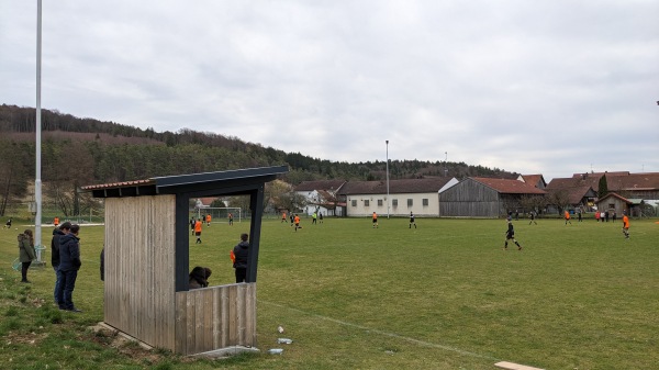 Sportplatz am Feckinger Bach - Saal/Donau-Mitterfecking