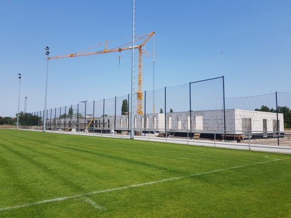EVH-Zentrum - Raab Karcher Halle & Partner Platz - Halle/Saale-Silberhöhe