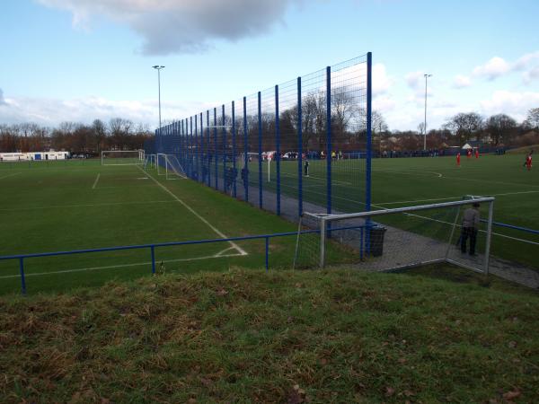 Bezirkssportanlage Westender Straße Kunstrasen II - Duisburg-Meiderich