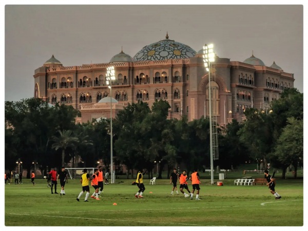 Emirates Palace Football Field - Abū ẓabī (Abu Dhabi)