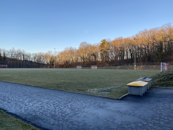 Sportplatz Chöpfli - Hofstetten