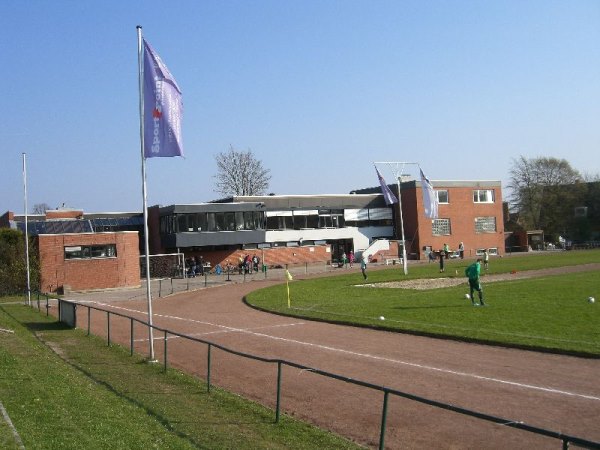 Stadion an den Hochbrücken - Kiel-Holtenau