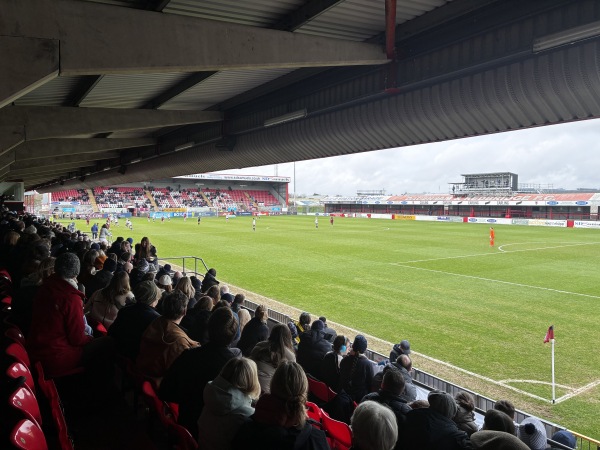 The Chigwell Construction Stadium - London-Dagenham, Greater London