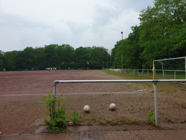 Sportplatz Gröppersgasse - Köln-Rath