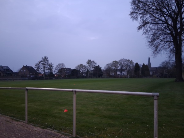 Sportanlage Am Haus Lütz - Mönchengladbach-Bettrath