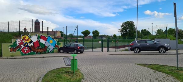 Stadion MOSiR w Żary Boisko obok  - Żary