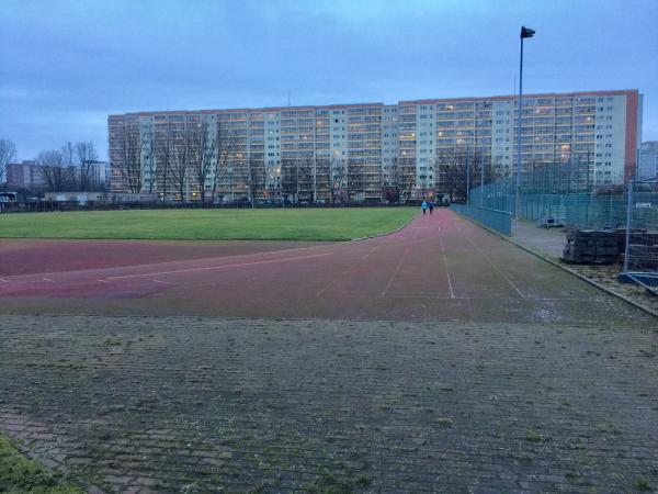 Sportanlage Walter-Felsenstein-Straße - Berlin-Marzahn