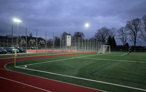 Sportplatz Lenzenbergstraße - Frankfurt/Main-Zeilsheim