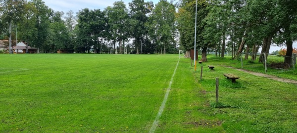 Sportplatz Am Park - Rollwitz