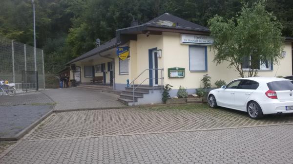 Ahr-Rotwein ICX-Arena - Dernau
