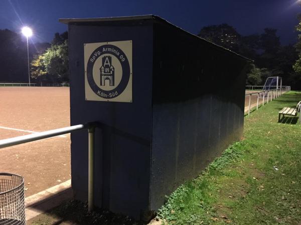 Sportplatz am Vorgebirgspark - Köln-Zollstock