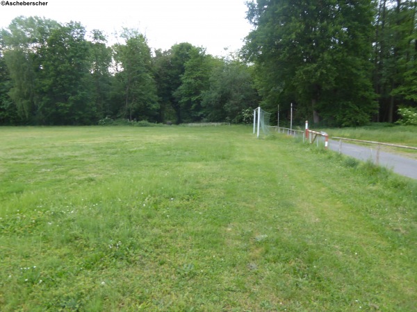 Sportanlage Niedermittlau Platz 2 - Hasselroth-Niedermittlau