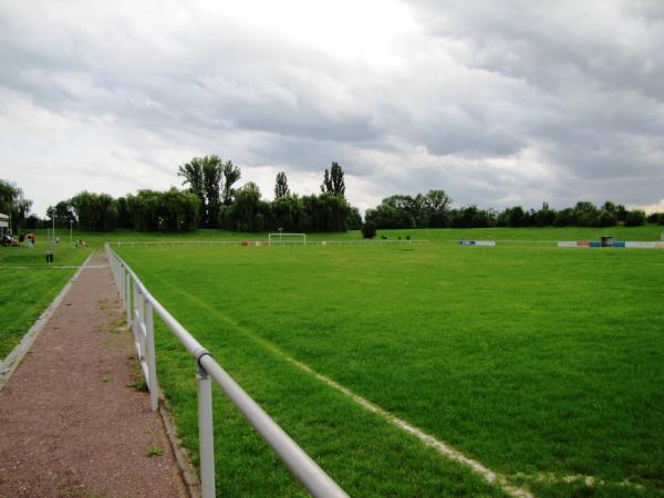 Sportplatz am Kanal - Leuna-Kötschlitz
