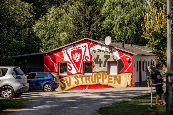 Sportplatz Struppen - Struppen