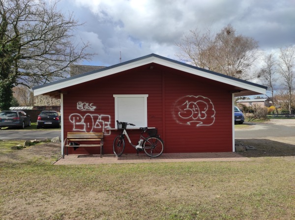 Sportanlage Lütjenwestedt B-Platz - Lütjenwestedt