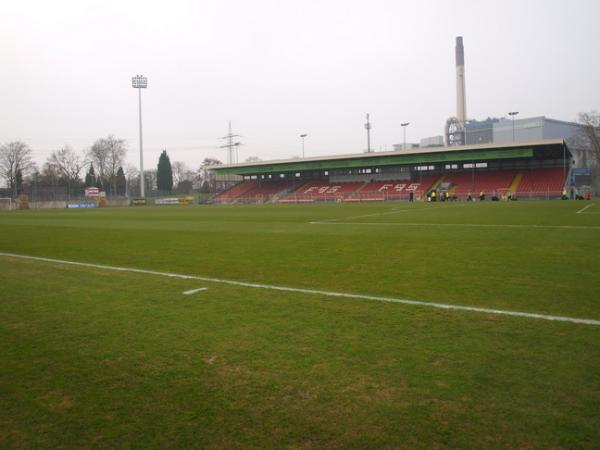 Paul-Janes-Stadion - Düsseldorf-Flingern