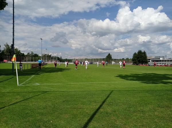 Sportpark Valznerweiher Platz 4 - Nürnberg-Zerzabelshof