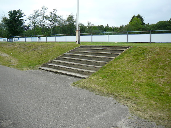 Give Stadion - Give