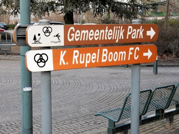 Gemeentelijk Parkstadion - Boom