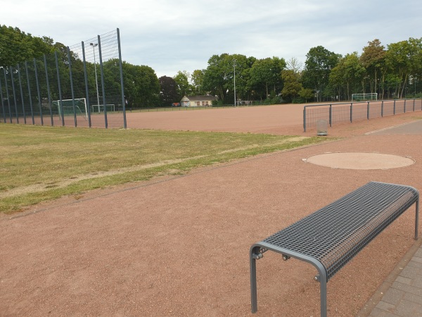 Bezirkssportanlage Nippes Platz 2 - Köln-Nippes