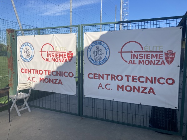 Campo Sportivo Comunale Sandro Pertini - Seguro