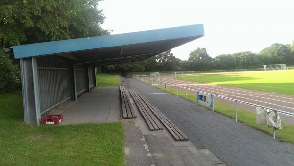 Bezirkssportanlage Krähenacker - Meerbusch-Osterath