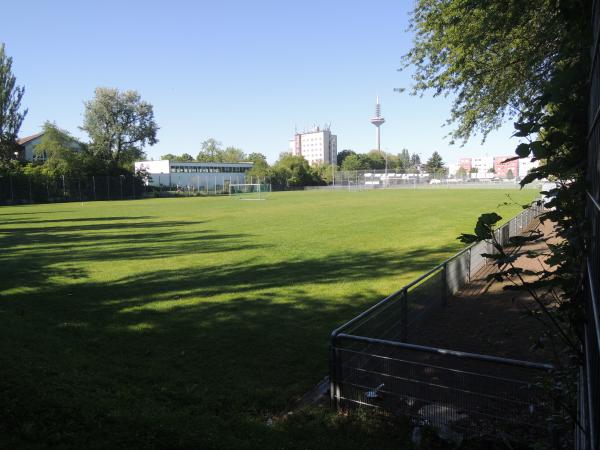 Rosegger Sportarena Nebenplatz - Frankfurt/Main-Eschersheim