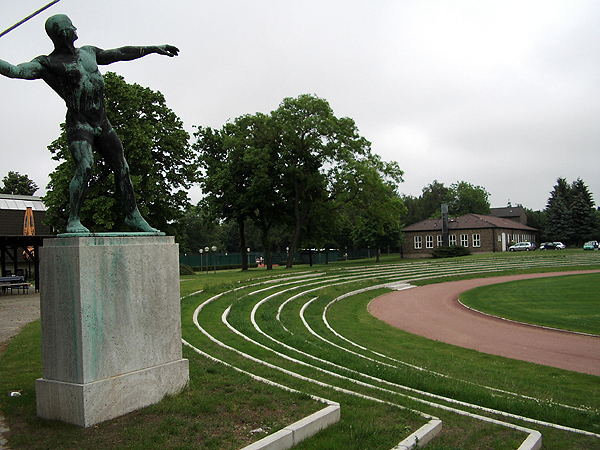 Allianz Dr. Hans Heß Stadion - Berlin-Mariendorf