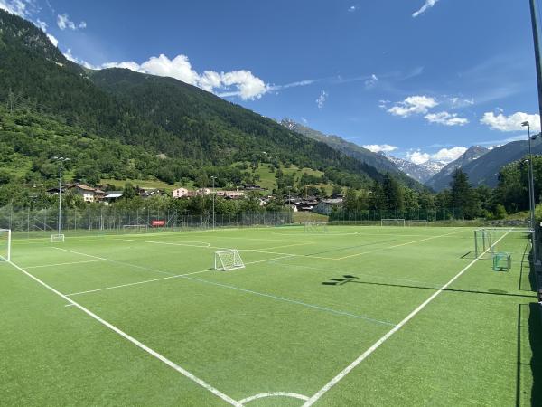 Stade Saint-Marc terrain synthétique - Le Châble