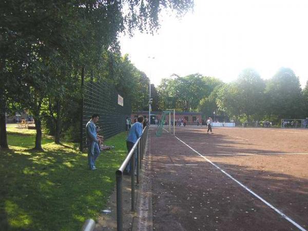 Sportplatz an der Schleuse - Oberhausen/Rheinland-Borbeck