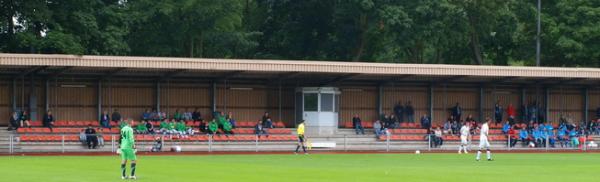 Kleine Kampfbahn im Arena-Sportpark - Düsseldorf-Stockum