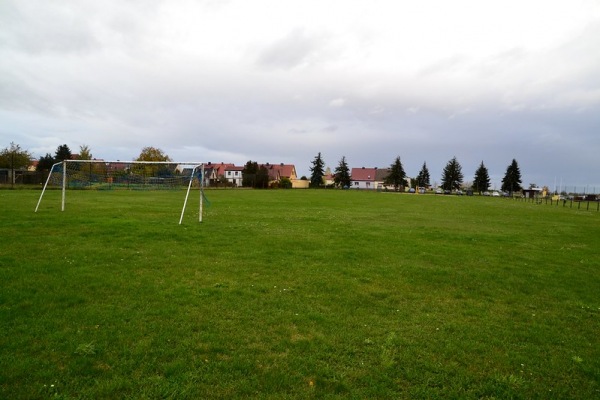 Sportanlage Elsnigker Chausee Platz 2 - Osternienburger Land-Osternienburg