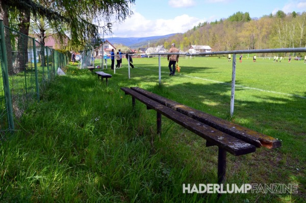 Fotbalové hřiště Lánov - Lánov