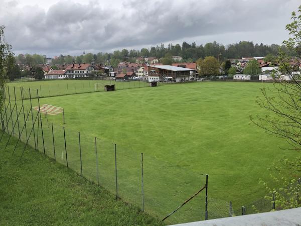 Rot-Weiß-Sportanlage an der Isar - Bad Tölz