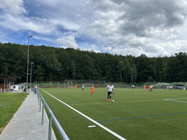 Sportplatz am Geisberg 2 - Linsengericht-Eidengesäß